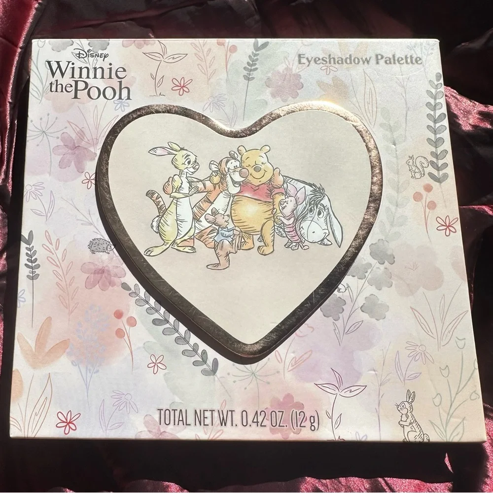 Disney Winnie-the-Pooh Heart Eyeshadow Palette